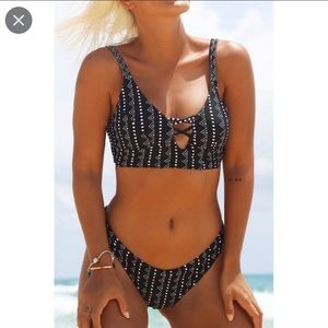 NWT- Cupshe Bikini set